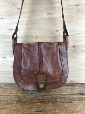 Fossil Vintage Brown Leather Folding Flap Saddle Bag Purse Crossbody